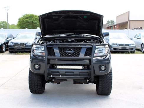 Used 2013 Nissan Frontier SV image 33