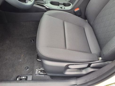 Used 2025 Toyota Corolla LE image 13