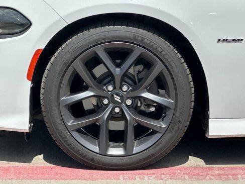 Used 2019 Dodge Charger R/T w/ Driver Confidence Group image 12