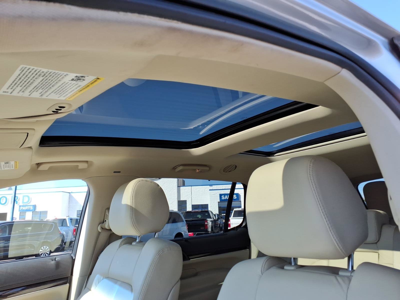 Used 2017 Lincoln MKT AWD w/ Technology Package image 17