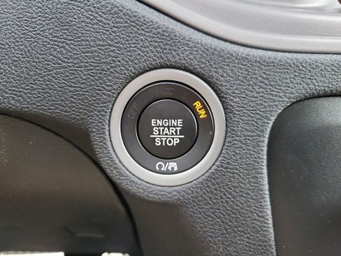 Used 2023 Dodge Charger R/T w/ Technology Group image 20