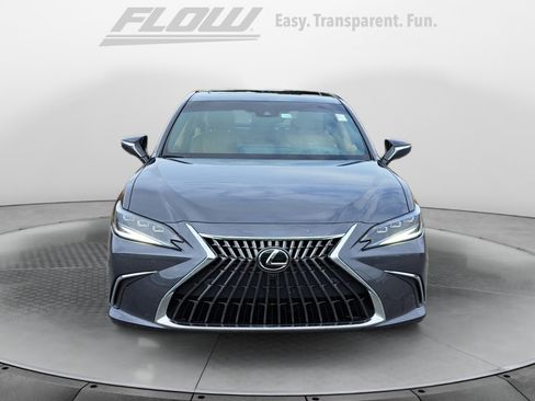 Used 2023 Lexus ES 300h Ultra Luxury w/ Accessory Package (Z2) FWD image 3
