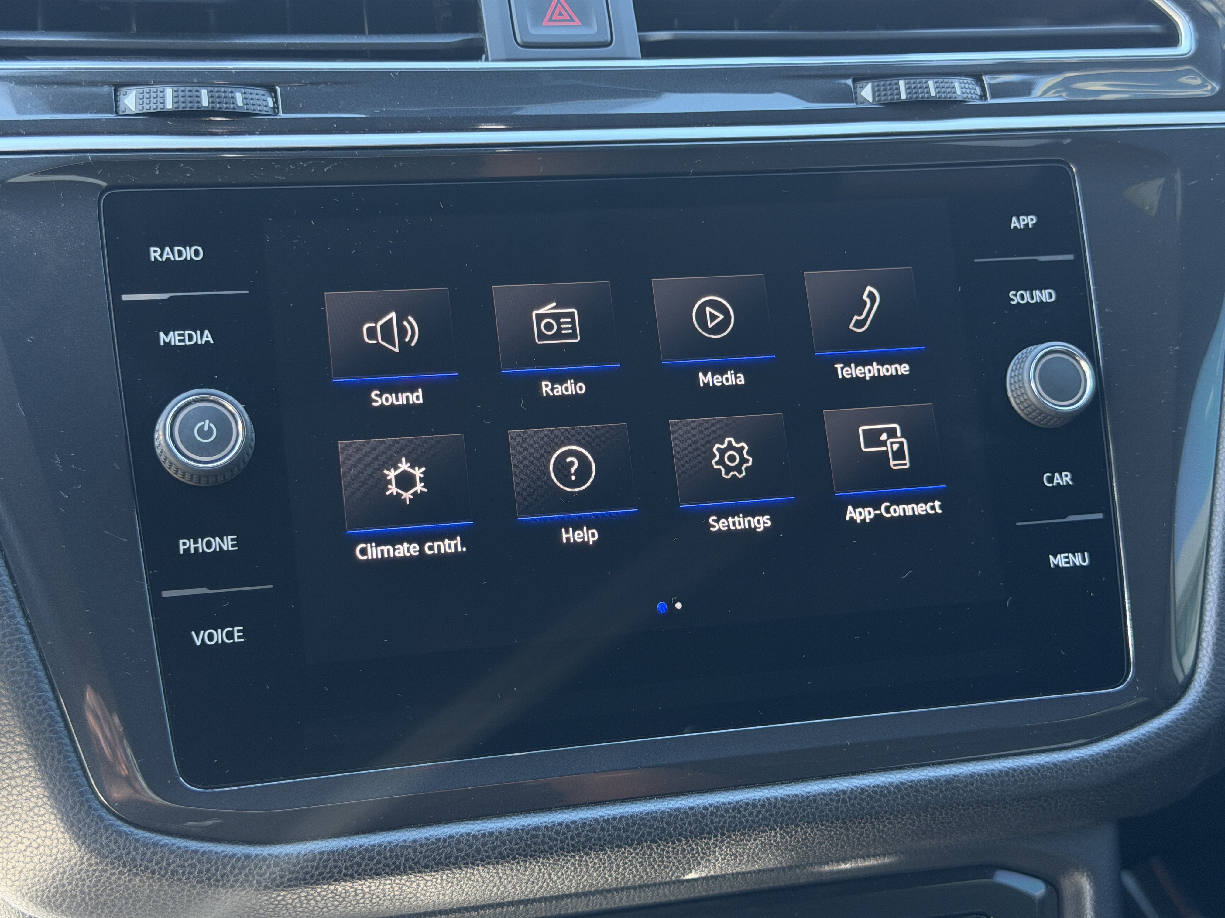 Certified 2023 Volkswagen Tiguan SE R-Line FWD image 24