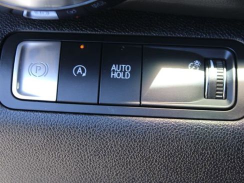 Used 2025 Chevrolet Equinox LT w/ Safety and Technology Package FWD image 21