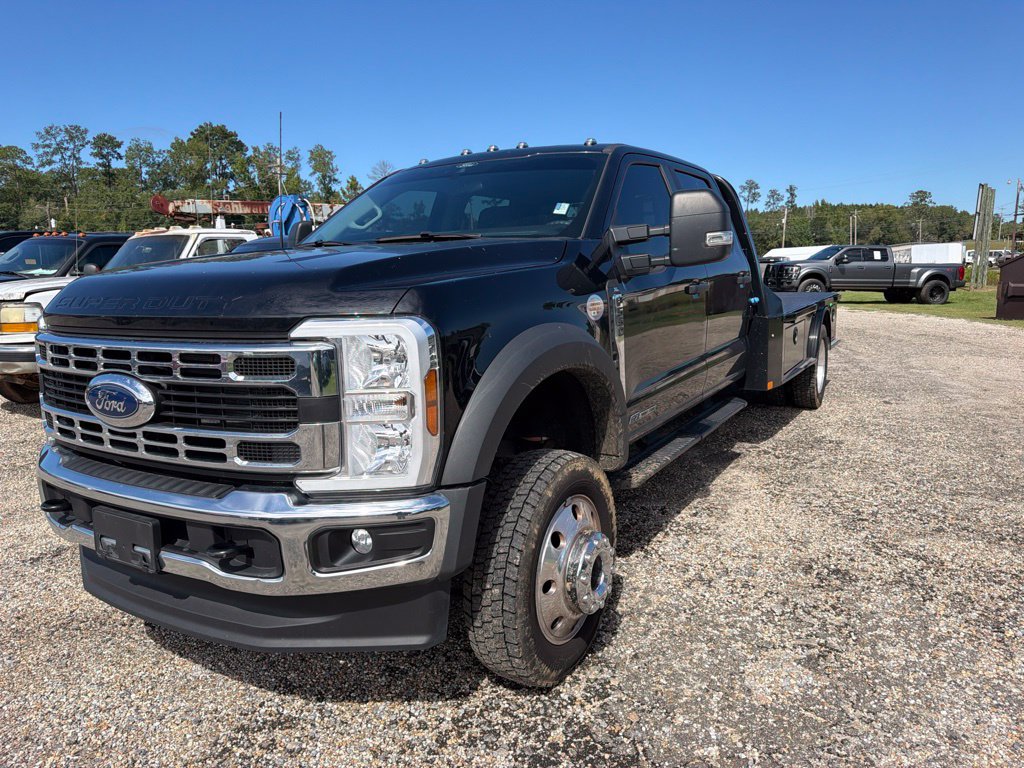 Used 2025 Ford F550 4x4 Crew Cab Super Duty w/ XL Chrome Package image 1