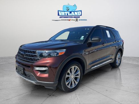 Used 2020 Ford Explorer XLT w/ Equipment Group 202A image 33