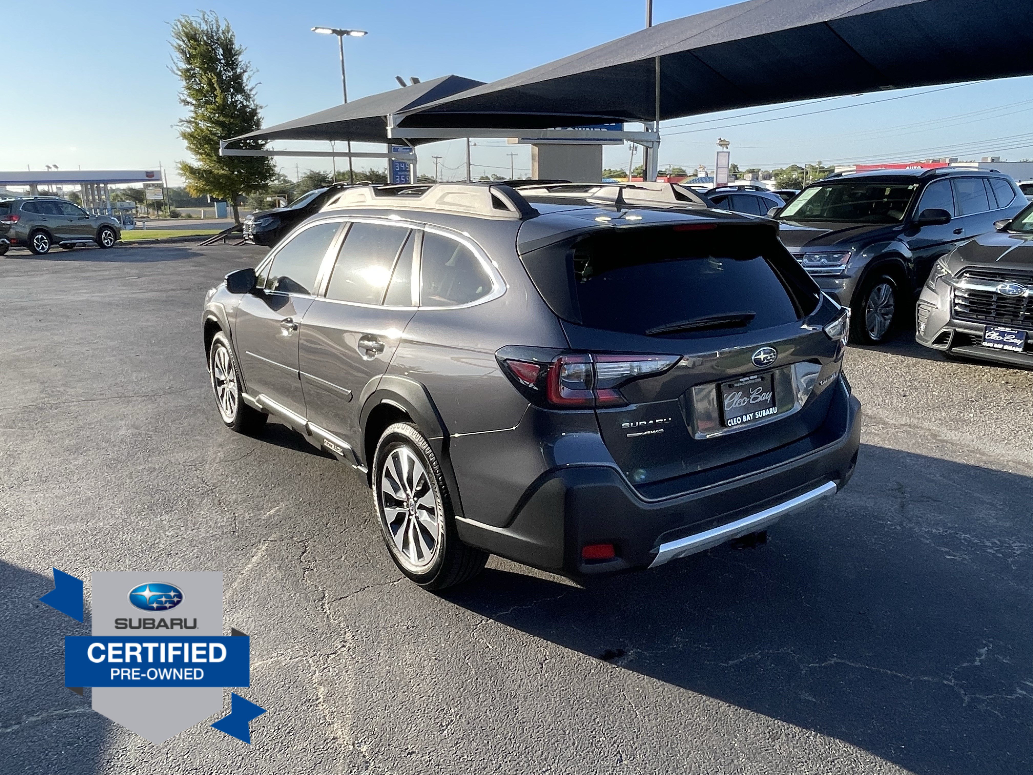 Used 2023 Subaru Outback Limited AWD/4WD image 5