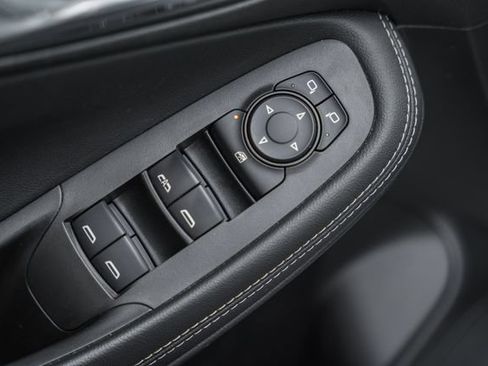 Used 2021 Buick Encore GX Preferred w/ Cold Weather Comfort Package FWD image 43