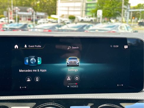 Used 2023 Mercedes-Benz CLA 250 4MATIC image 12