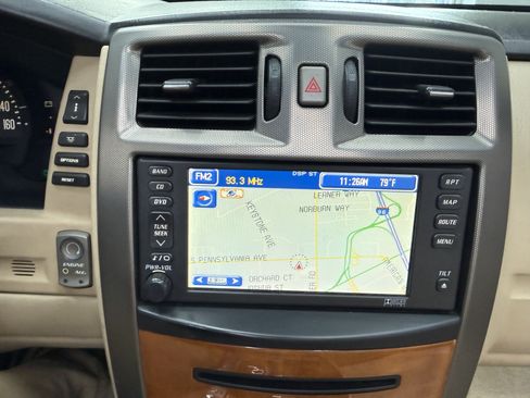 Used 2008 Cadillac XLR RWD image 17