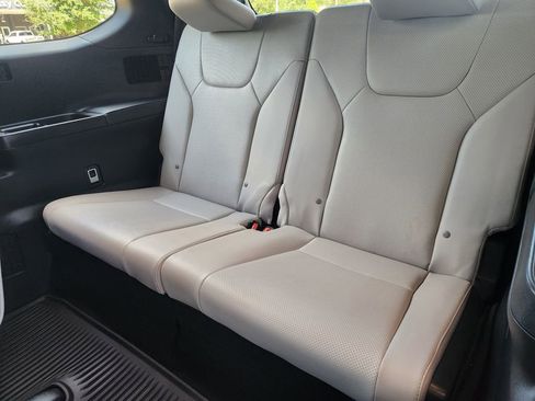 Used 2025 Lexus TX 350 AWD w/ Technology Package image 32