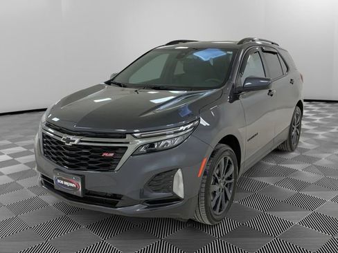 Used 2023 Chevrolet Equinox RS w/ LPO, Floor Liner Package image 7