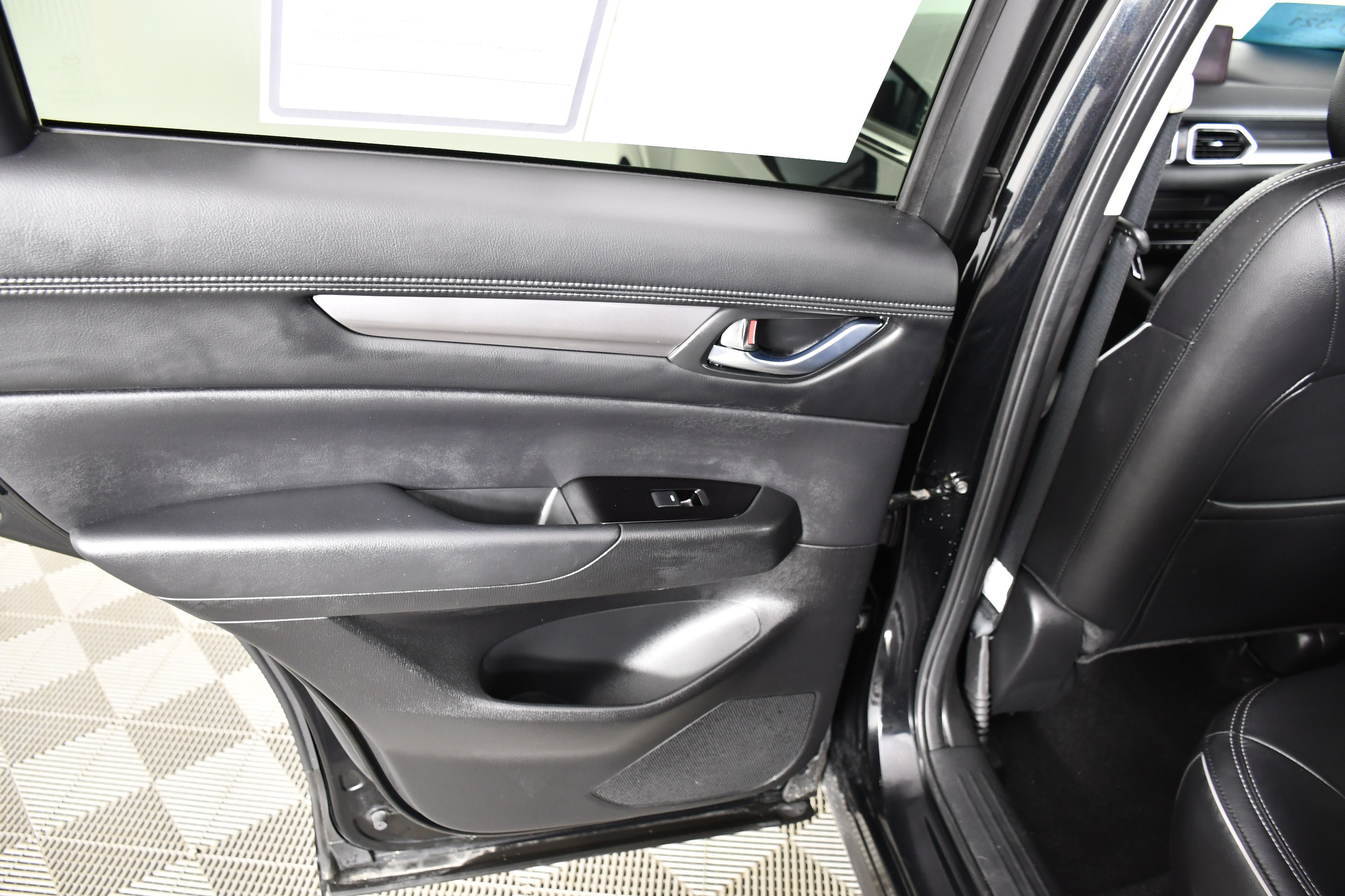 Used 2025 MAZDA CX-5 AWD 2.5 S w/ Preferred Package image 45