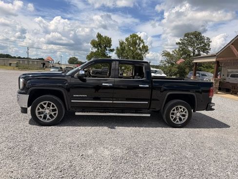 Used 2018 GMC Sierra 1500 SLT w/ SLT Premium Package AWD/4WD image 2