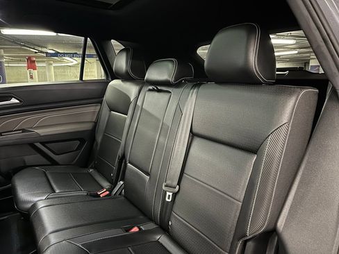 Used 2023 Volkswagen Atlas Cross Sport SE w/ Panoramic Sunroof Package AWD/4WD image 23