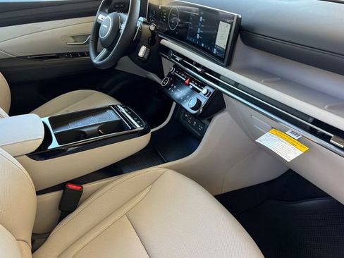 New 2026 Hyundai Tucson Limited AWD/4WD image 16
