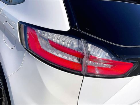 Used 2020 Ford Edge ST-Line w/ Cold Weather Package image 26