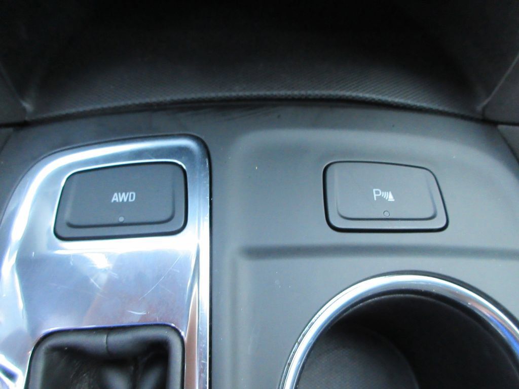 Certified 2024 Chevrolet Equinox LT AWD/4WD image 29