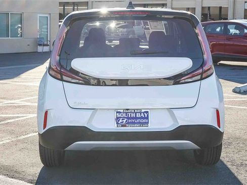 Used 2024 Kia Soul LX w/ Option Group 015 image 5