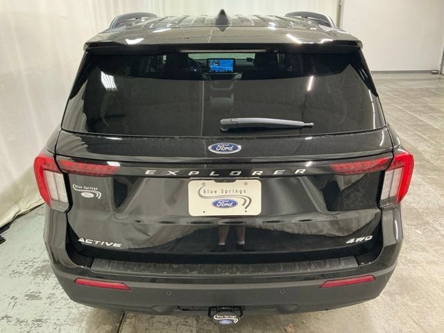 New 2026 Ford Explorer Active AWD/4WD image 4