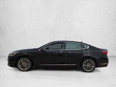 Used 2019 Kia Cadenza Limited image 8