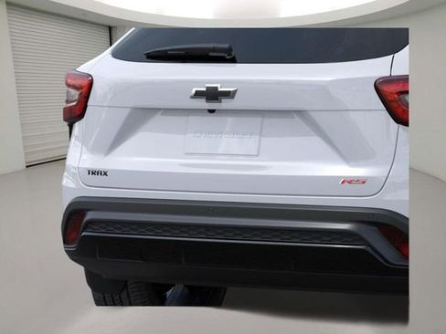 New 2026 Chevrolet Trax RS image 14