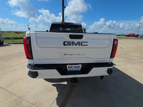 Used 2024 GMC Sierra 2500 Denali Ultimate w/ Max Trailering Package AWD/4WD image 9