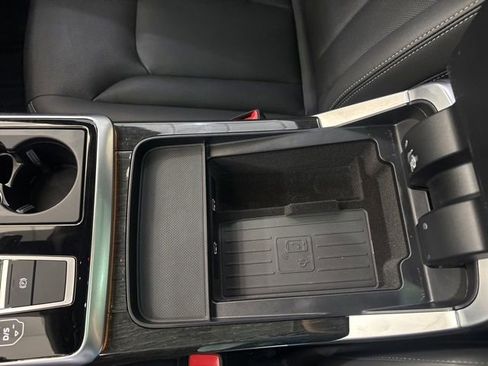 Used 2021 Audi Q8 Premium Plus w/ Premium Plus Package AWD/4WD image 27