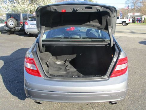 Used 2011 Mercedes-Benz C 300 4MATIC Sedan image 23