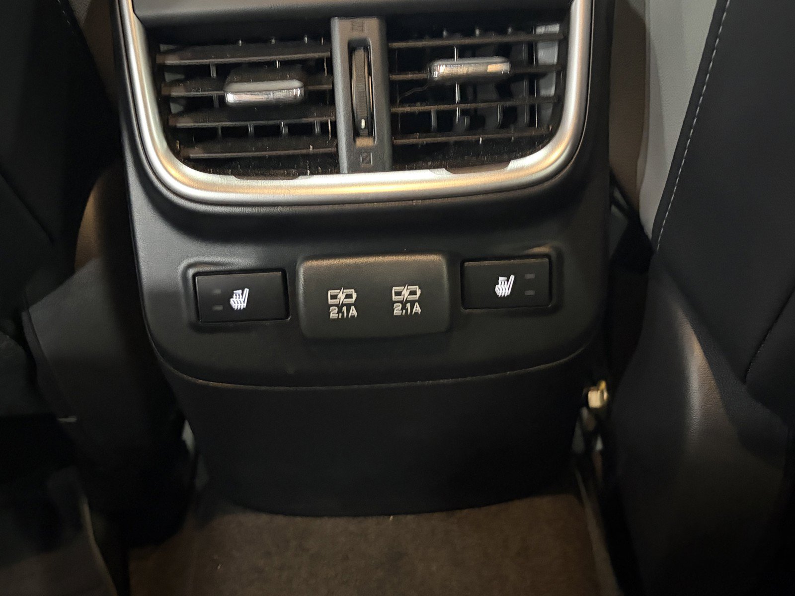 Used 2021 Subaru Legacy Limited AWD/4WD image 31