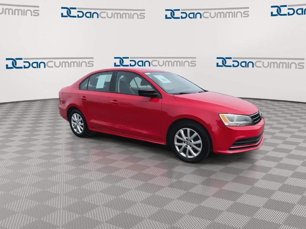 Used 2015 Volkswagen Jetta SE FWD image 2