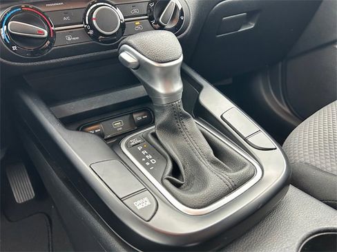 Used 2024 Kia Soul LX w/ Option Group 015 image 21