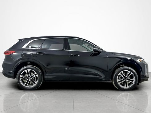 Used 2025 Audi Q5 Premium w/ 19" Wheel Package image 6