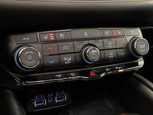 Used 2023 Dodge Durango R/T image 42