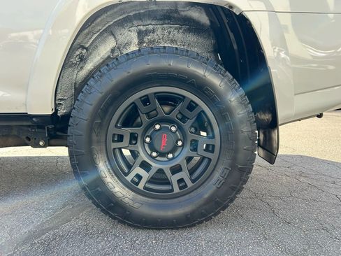 Used 2016 Toyota 4Runner TRD Pro image 16