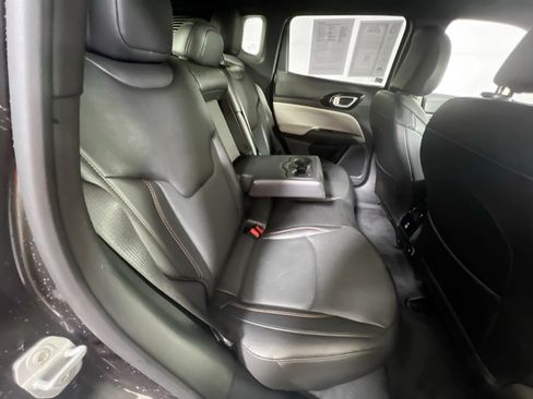 Used 2023 Jeep Compass Limited w/ Elite Group AWD/4WD image 26