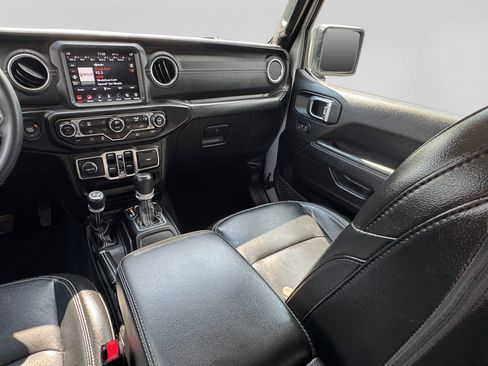 Used 2023 Jeep Wrangler Unlimited Sahara AWD/4WD image 23