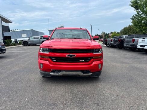 Used 2018 Chevrolet Silverado 1500 LT w/ All Star Edition AWD/4WD image 3