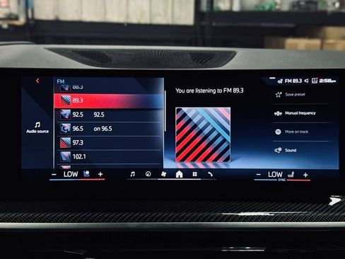 Used 2024 BMW X6 M60i w/ Dynamic Handling Package AWD/4WD image 40