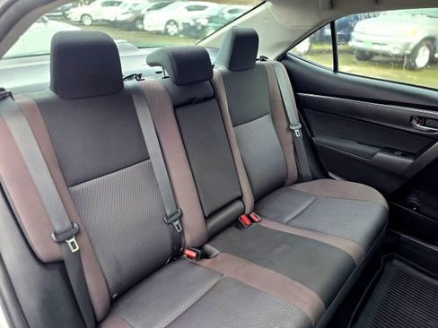 Used 2019 Toyota Corolla LE image 30