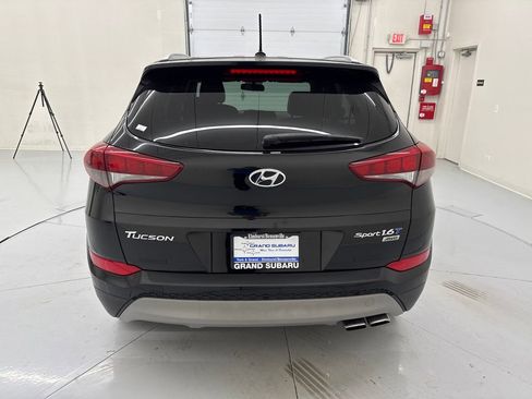 Used 2017 Hyundai Tucson Sport AWD/4WD image 4