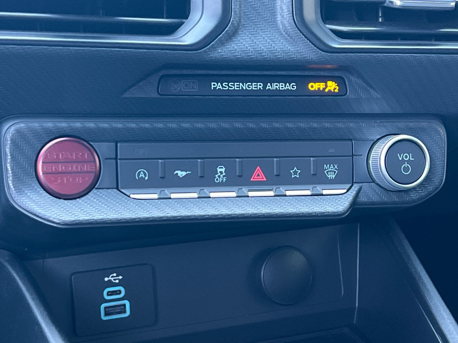 Used 2024 Ford Mustang GT RWD image 19