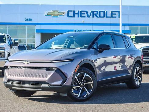 New 2026 Chevrolet Equinox EV LT image 1