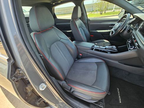 Used 2022 Hyundai Sonata SEL Plus w/ Cargo Package image 32