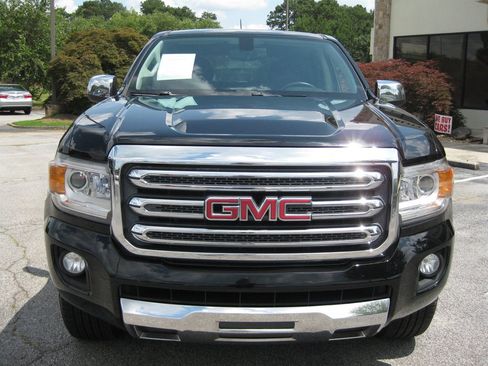 Used 2015 GMC Canyon SLT RWD image 2