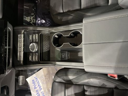 New 2024 Lincoln Nautilus Reserve w/ Equipment Group 202A image 26