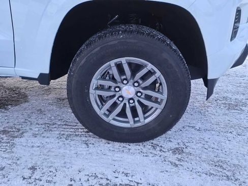 New 2024 Chevrolet Colorado LT w/ LT Convenience Package II image 9