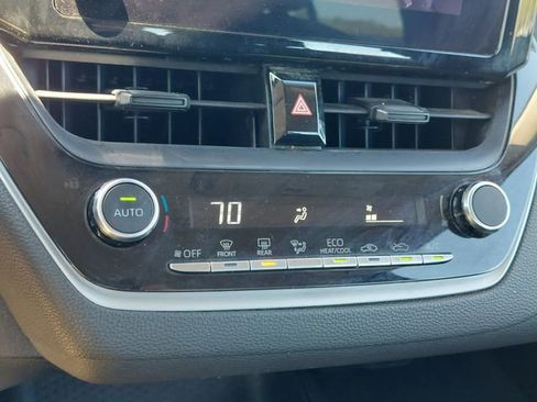 Used 2024 Toyota Corolla LE image 9