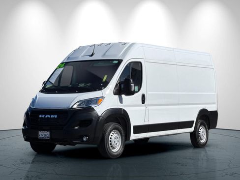Used 2026 RAM ProMaster 2500 w/ Convenience Group FWD image 8