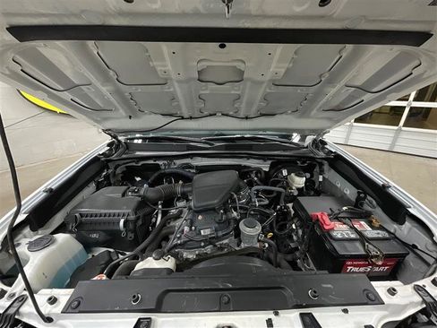Used 2019 Toyota Tacoma SR image 22